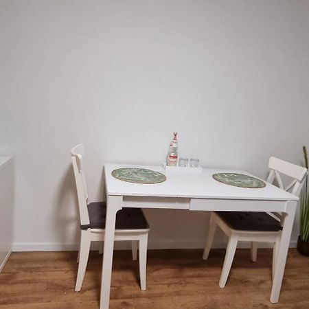 Studio Apartment Naehe S-Bahn Inklusive Parkplatz Oberesslingen المظهر الخارجي الصورة
