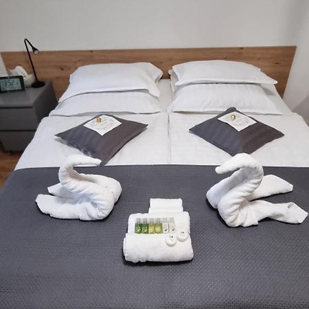 Studio Apartment Naehe S-Bahn Inklusive Parkplatz Oberesslingen المظهر الخارجي الصورة